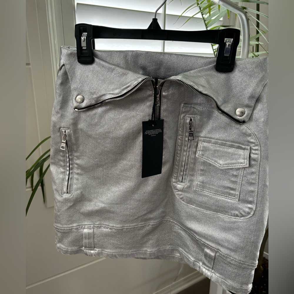 NWT RTA skirt silver size 6